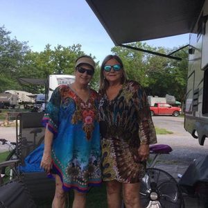 Meet your Posher, Carol